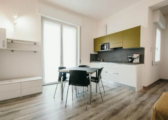 Al 13 Verde - Lakeside Leisure & Business