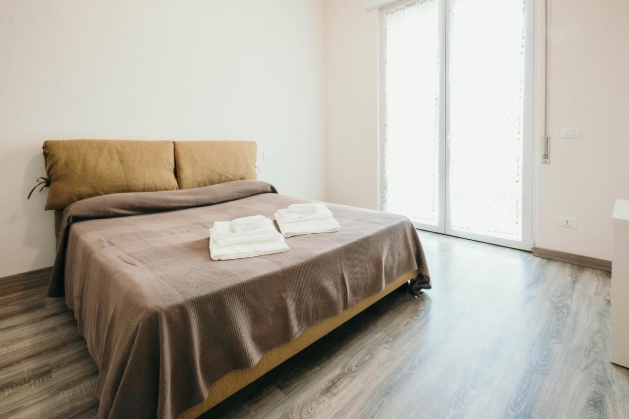 Al 13 - Lakeside Leisure & Business Apartment *