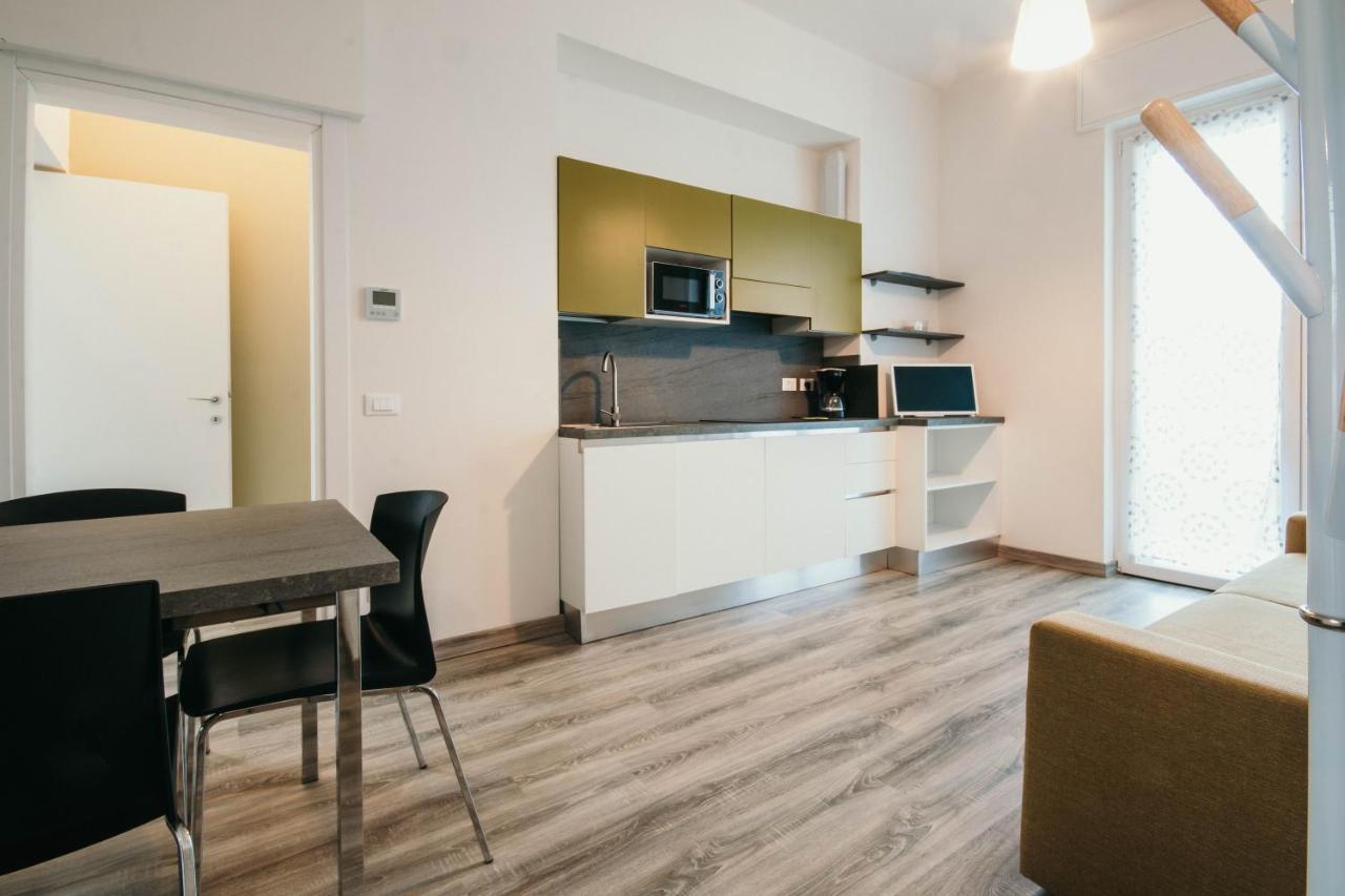 Al 13 - Lakeside Leisure & Business Apartment Stresa