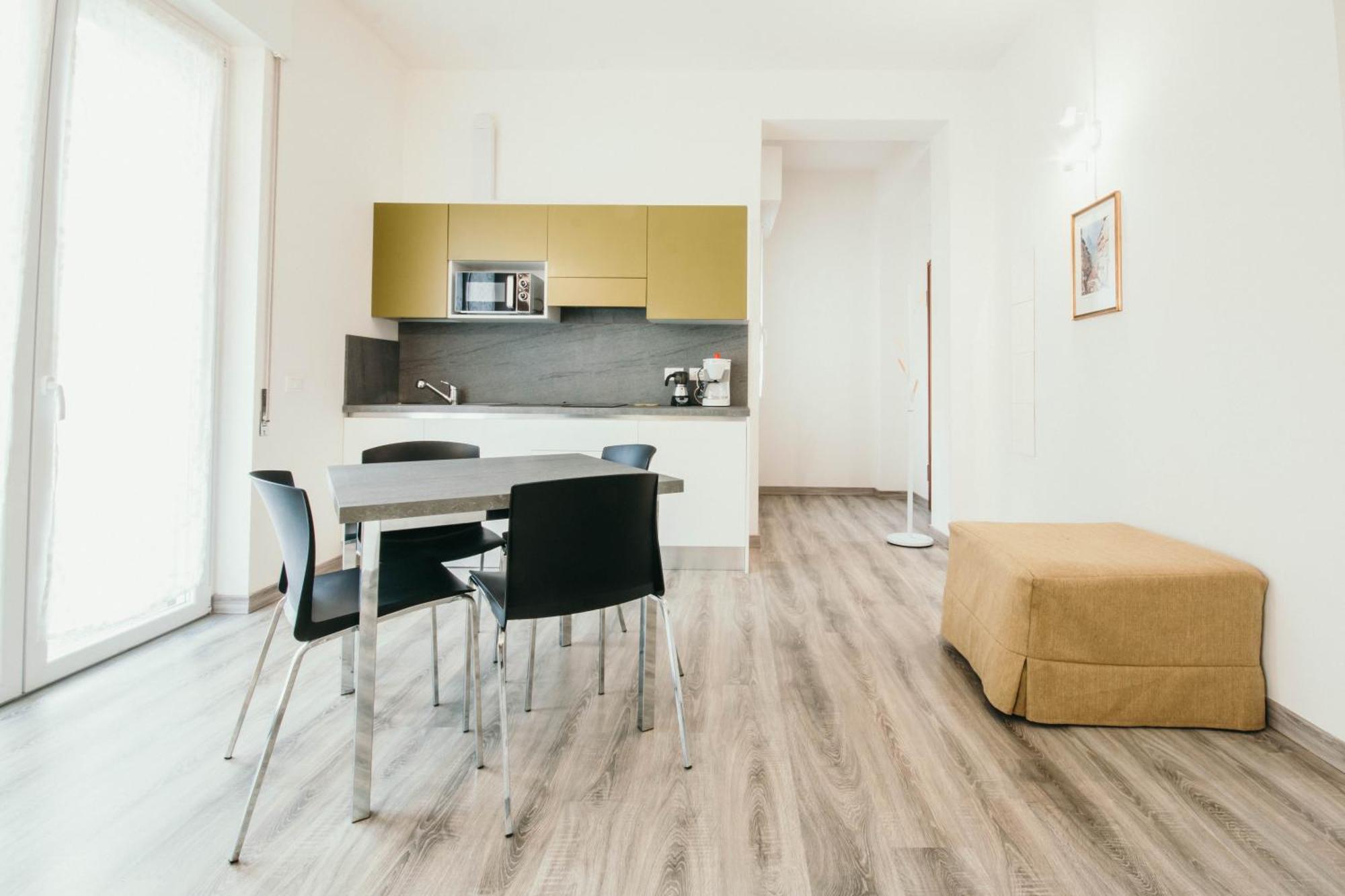 Apartment Al 13 - Lakeside Leisure & Business