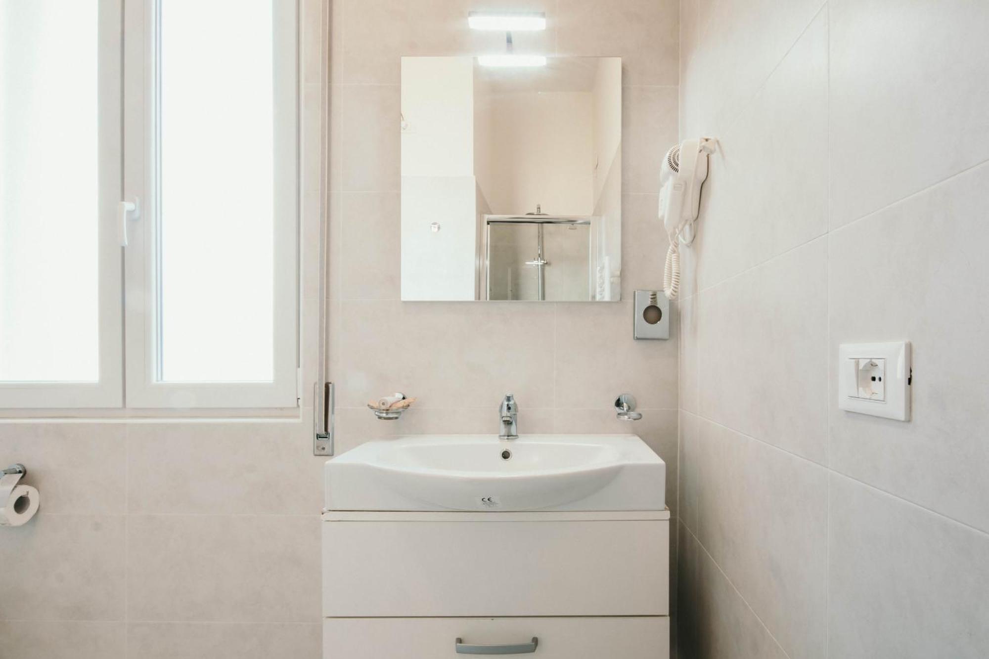 Apartment Al 13 - Lakeside Leisure & Business