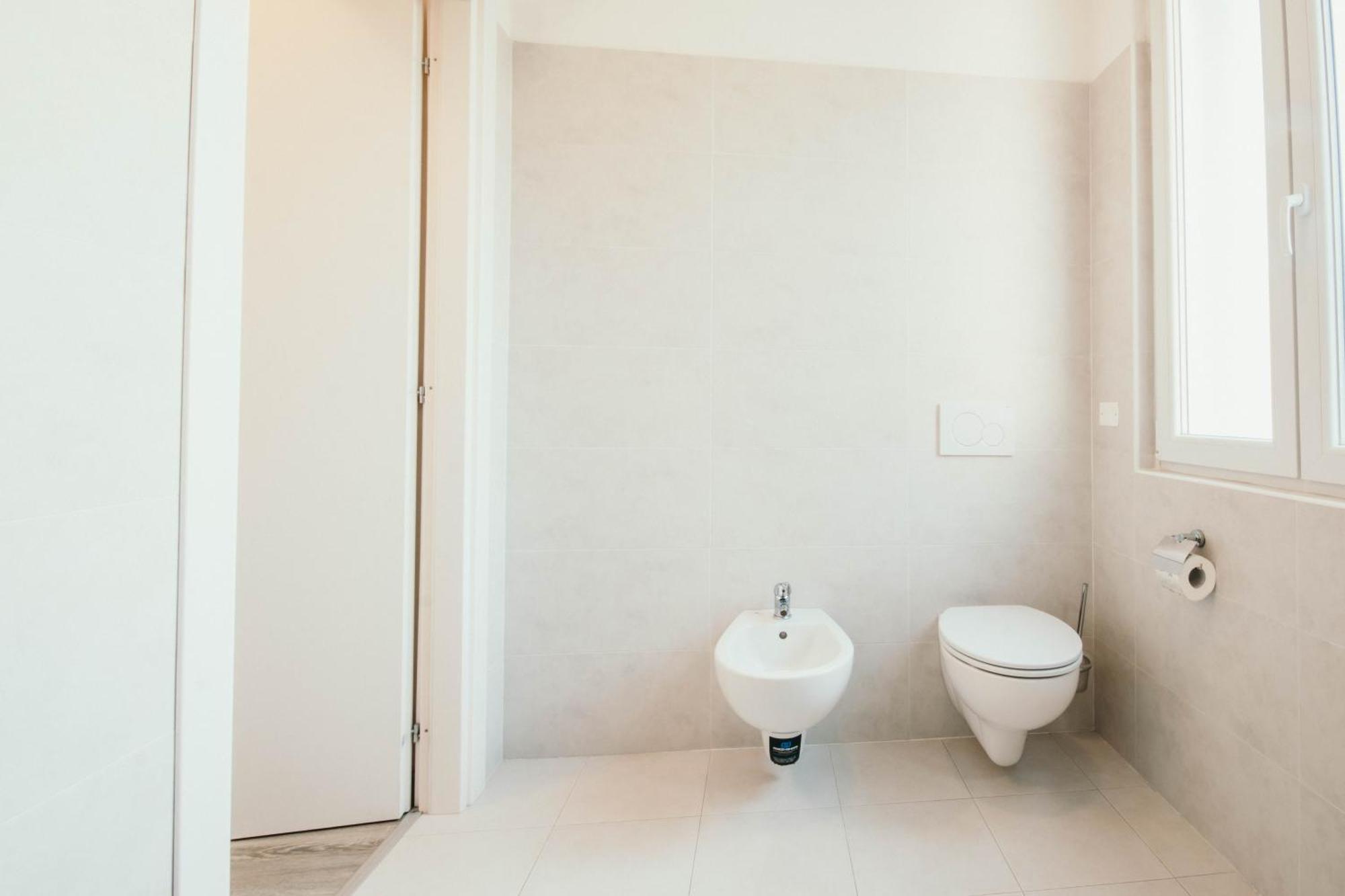 Apartment Al 13 - Lakeside Leisure & Business *