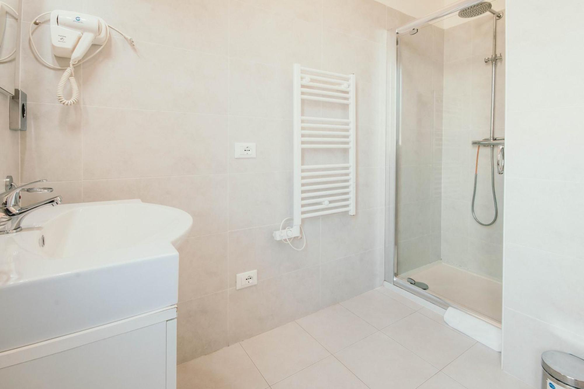 Apartment Al 13 - Lakeside Leisure & Business Stresa