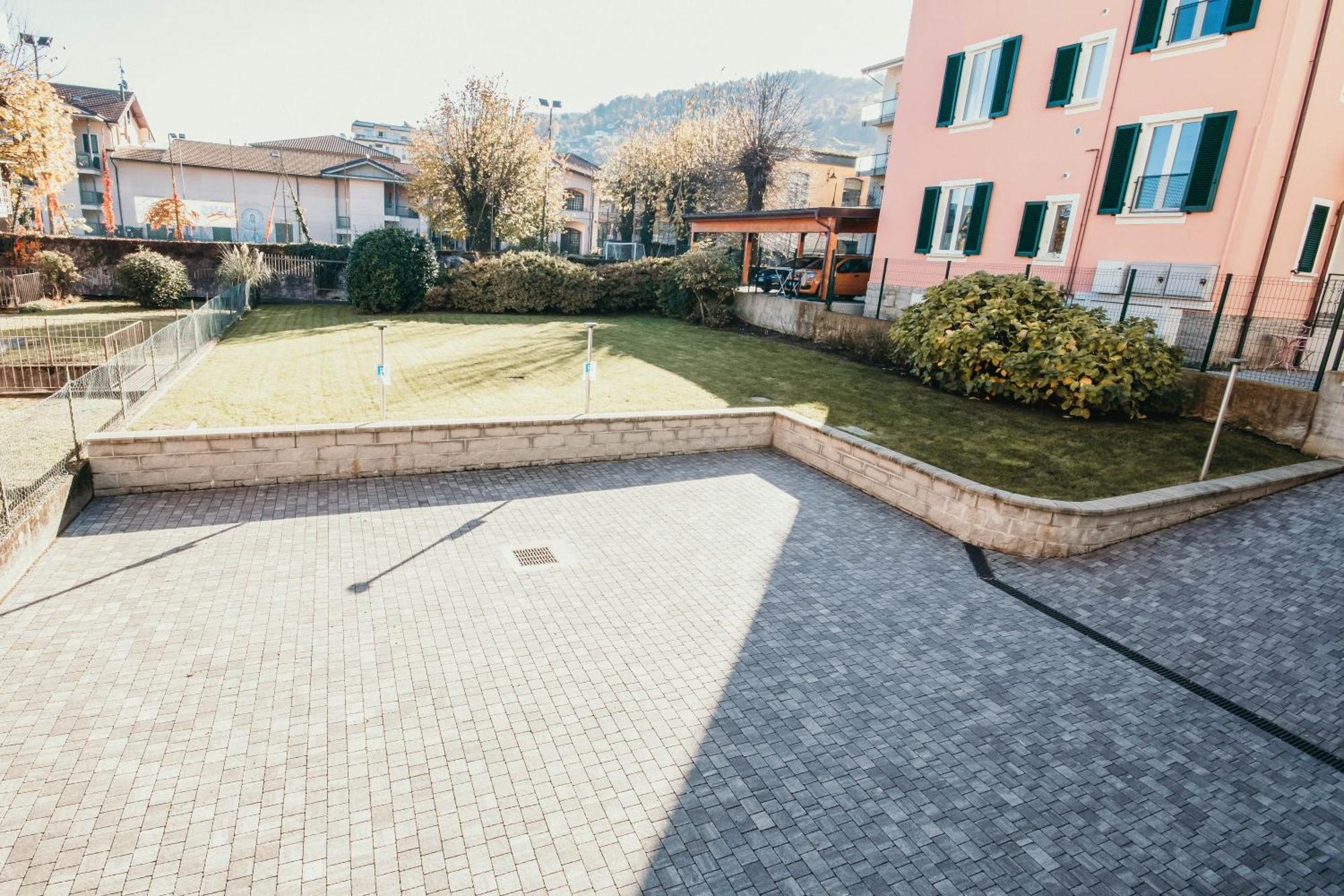 Al 13 - Lakeside Leisure & Business Apartment *