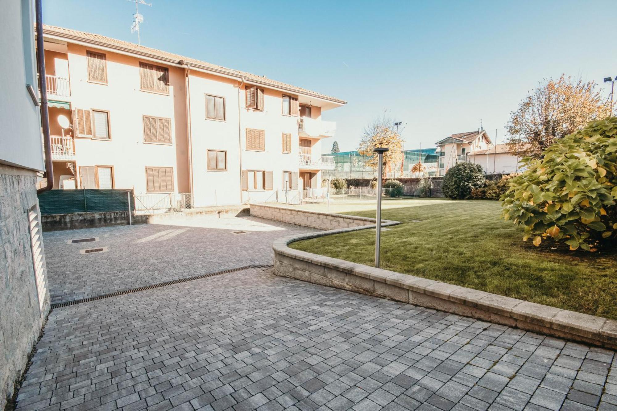 Al 13 - Lakeside Leisure & Business Apartment *